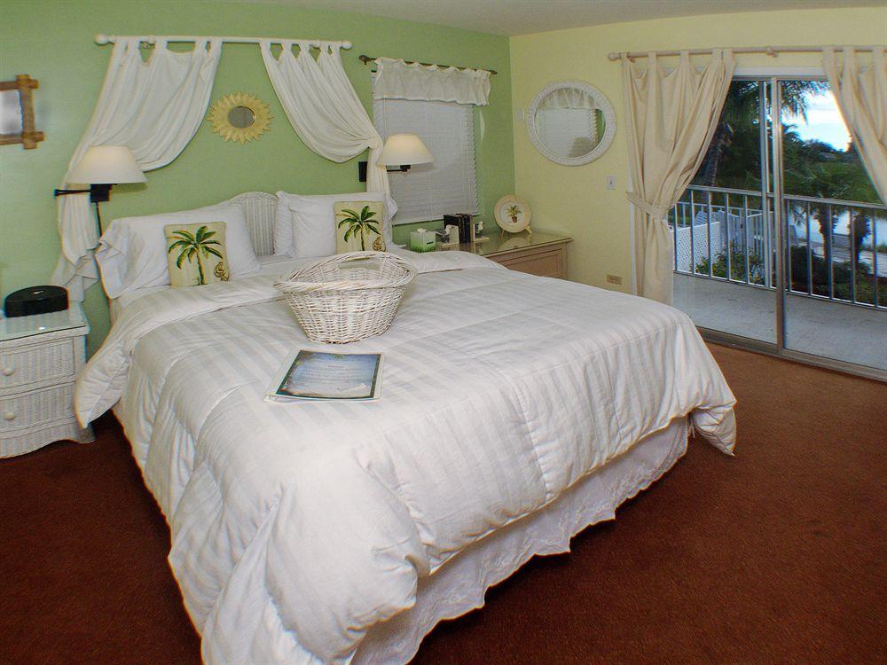Marco Island Lakeside Inn Экстерьер фото