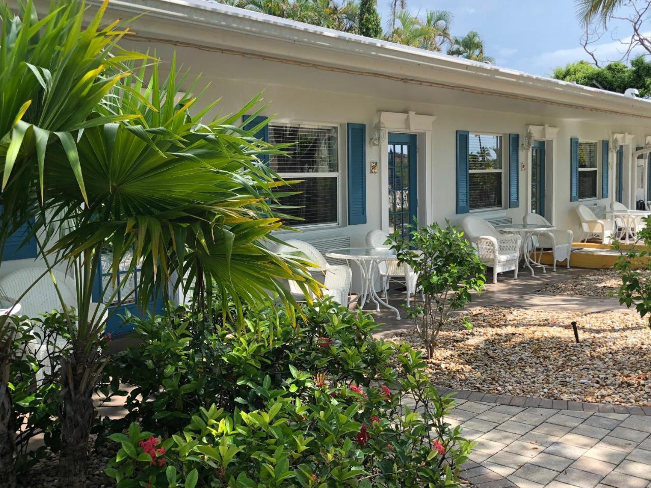 Marco Island Lakeside Inn Экстерьер фото