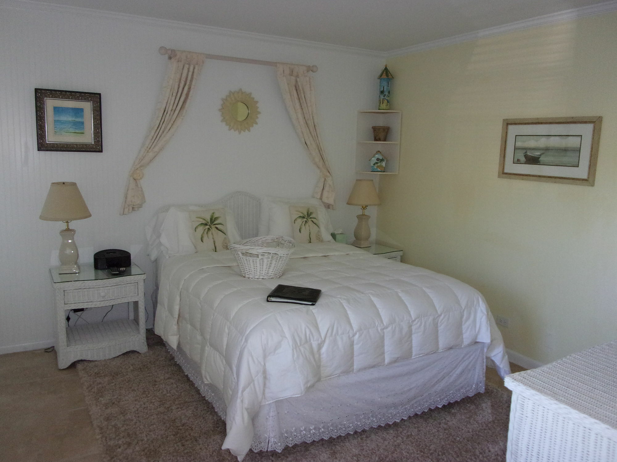 Marco Island Lakeside Inn Экстерьер фото