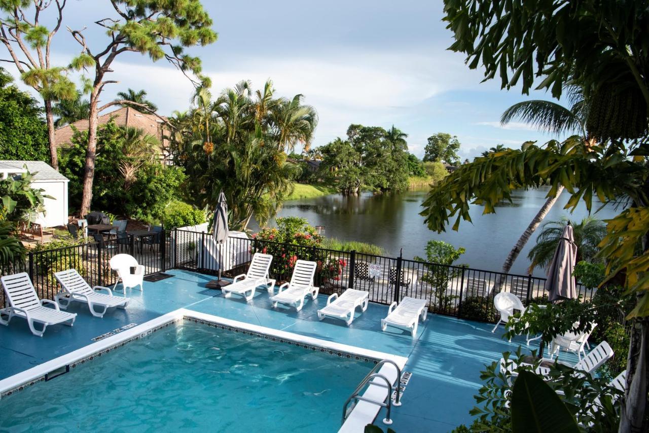 Marco Island Lakeside Inn Экстерьер фото